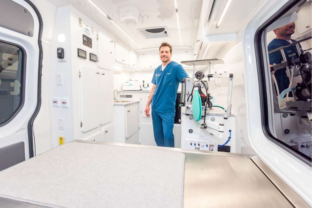 Vet Near Me Mobile veterinary van